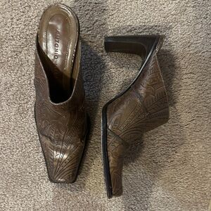 ANTONIO MELANI Embossed Brown Mules